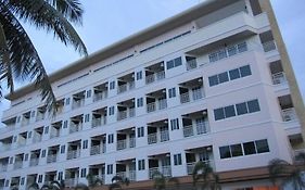 โรงแรมนานาชาติ บางแสน